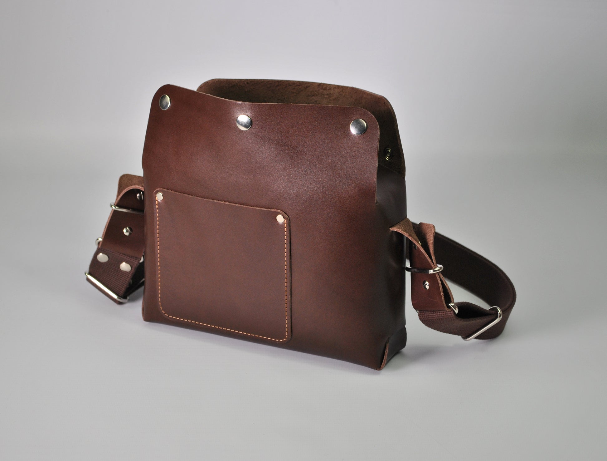 Chestnut Leather Crossbody Bag Casual Everyday Carry